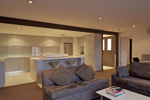 Zero Davey Boutique Apartment Hotel - Holiday Find 21