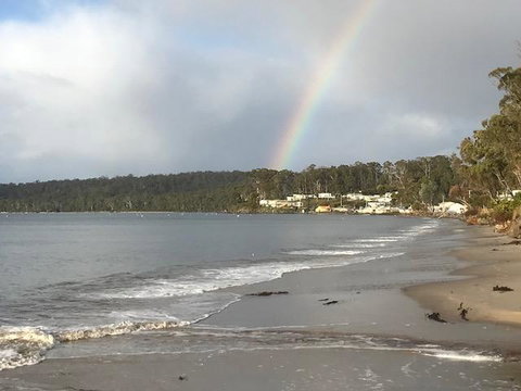 Summertime Cottage - Holiday Find 2