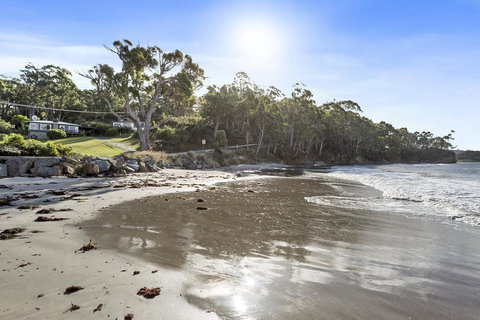 Summertime Cottage - Holiday Find 14