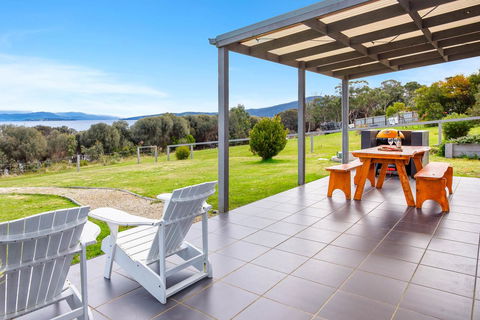 Manfield Seaside Bruny Island - Holiday Find 9