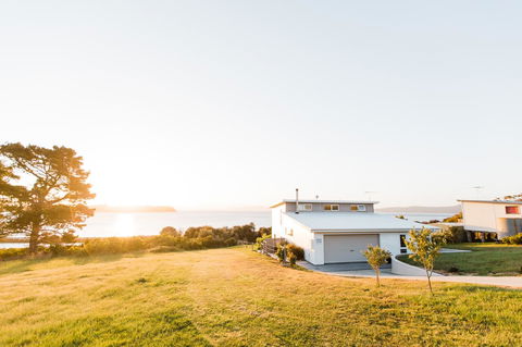 Manfield Seaside Bruny Island - Holiday Find 29