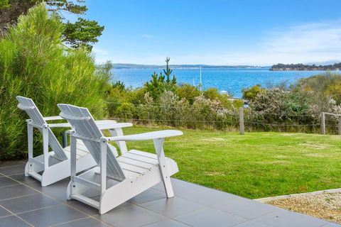 Manfield Seaside Bruny Island - Holiday Find 18