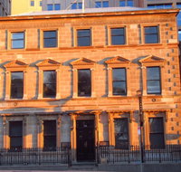 105 Mac Unique Apartments - Holiday Find