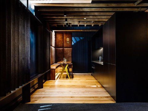105 Mac Unique Apartments - Holiday Find 1