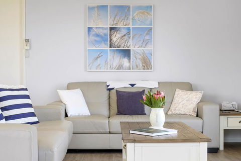 Omaroo Cottage Bruny Island - Holiday Find 3