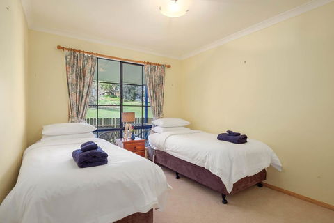 Omaroo Cottage Bruny Island - Holiday Find 10