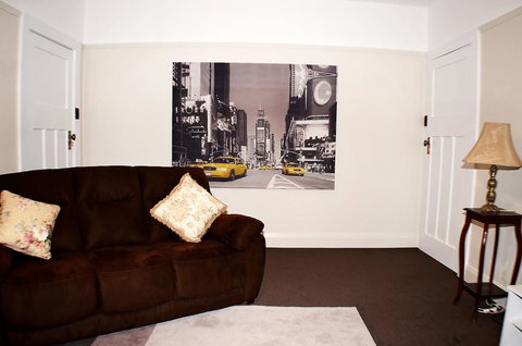 Two Up On York - Holiday Find 20