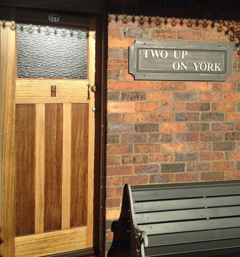 Two Up On York - Holiday Find 13