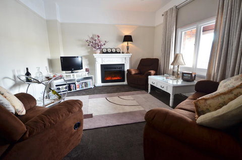 Two Up On York - Holiday Find 17