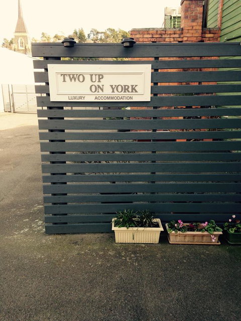 Two Up On York - Holiday Find 22