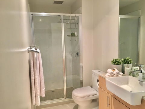 Hobart Inner City Apartment - Holiday Find 7