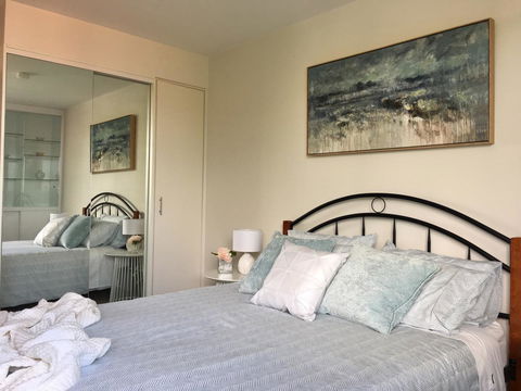 Hobart Inner City Apartment - Holiday Find 6