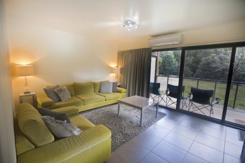 Tyenna River Cottages - Holiday Find 11