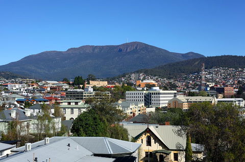 Lenna Of Hobart - Holiday Find 13
