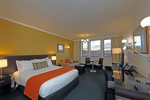 Lenna Of Hobart - Holiday Find 4