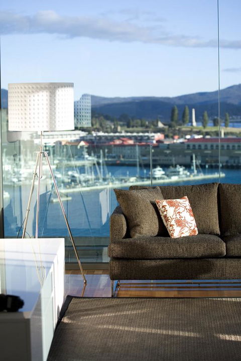 Lenna Of Hobart - Holiday Find 39