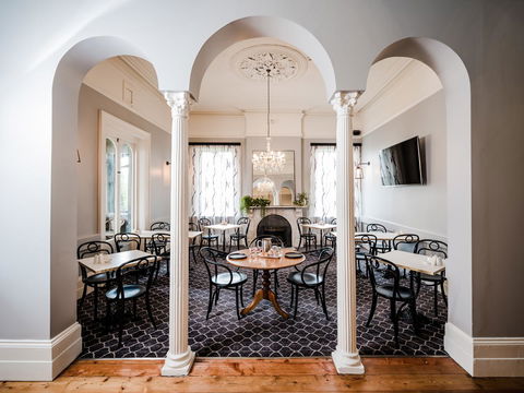 Lenna Of Hobart - Holiday Find 9