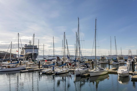 Lenna Of Hobart - Holiday Find 23