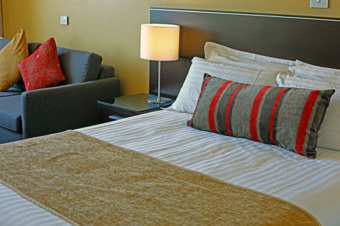 Lenna Of Hobart - Holiday Find 44