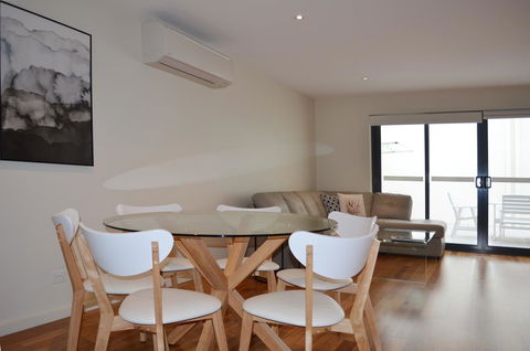 Kangaroo Bay Apartments - Holiday Find 9