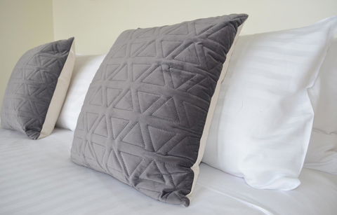 Kangaroo Bay Apartments - Holiday Find 2