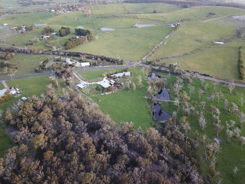 Platypus Park Country Retreat - Holiday Find 3