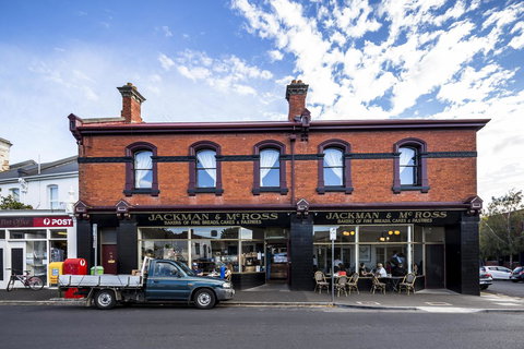 Salamanca Suites - Holiday Find 7