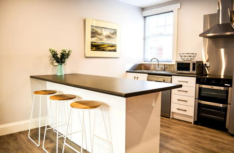 Heathfield Apartments - Holiday Find 11