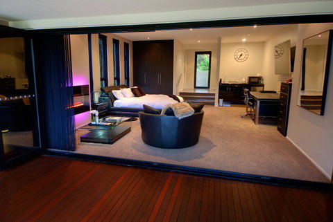 Amare Beachside Luxury - Holiday Find 18