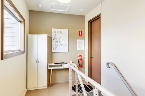 Bellerive Marina View Apartments NO 27 - Holiday Find 18
