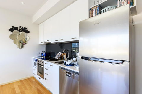 Bellerive Marina View Apartments NO 27 - Holiday Find 14