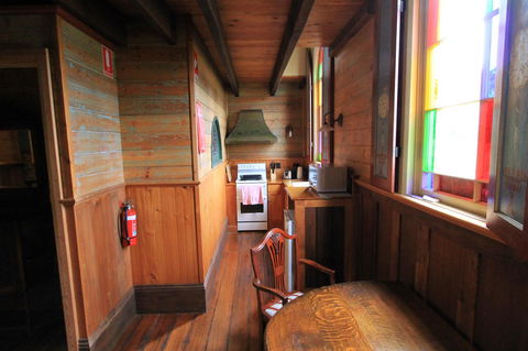 Kerrellie Cottages 2, 4 & 8 Reid Street - Holiday Find 32