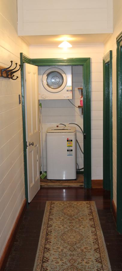 Kerrellie Cottages 2, 4 & 8 Reid Street - Holiday Find 10