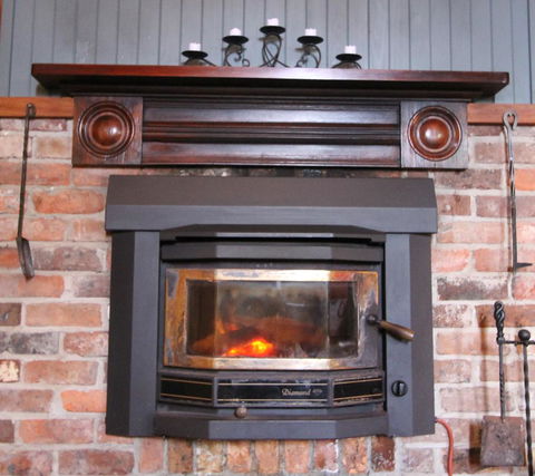 Kerrellie Cottages 2, 4 & 8 Reid Street - Holiday Find 24