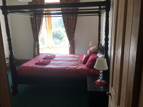 Kerrellie Cottages 2, 4 & 8 Reid Street - Holiday Find 13