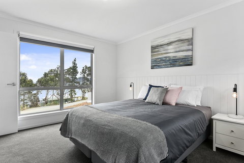 Chill Tasmania - Holiday Find 17