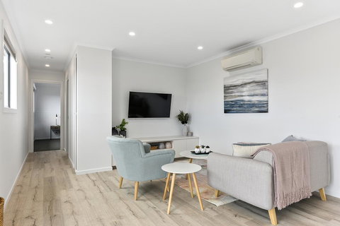 Chill Tasmania - Holiday Find 11