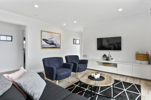 Chill Tasmania - Holiday Find 8