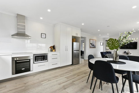 Chill Tasmania - Holiday Find 14