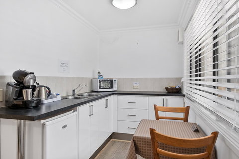 Oyster Cove Chalet - Holiday Find 9