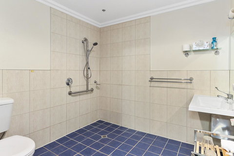 Oyster Cove Chalet - Holiday Find 11