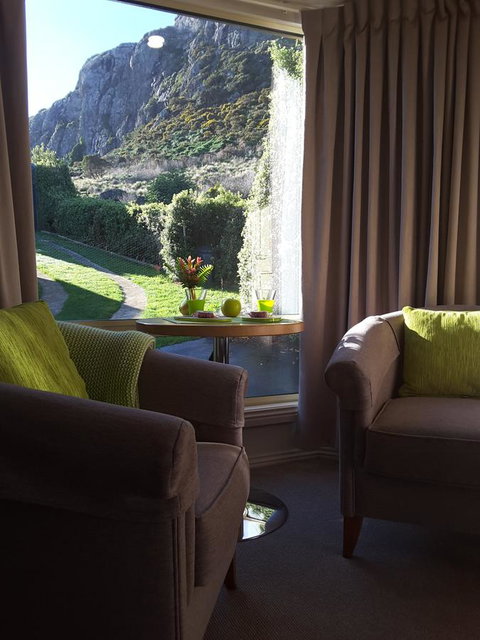 On The Terrace - Holiday Find 13