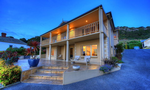 On The Terrace - Holiday Find 43