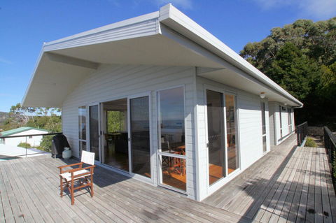 Suntrap Cove Bicheno - Holiday Find 12