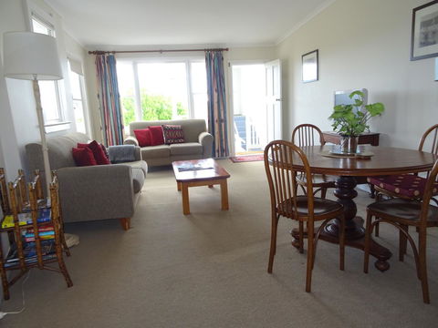 Highbury Apartments - Holiday Find 16