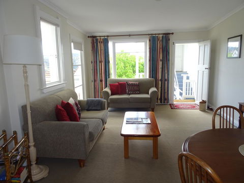 Highbury Apartments - Holiday Find 14
