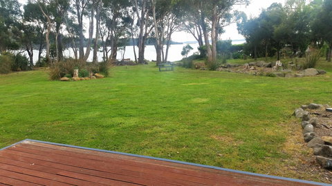 Four Seasons Waterfront Villas - Holiday Find 32