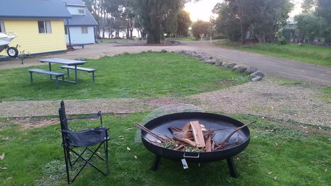 Four Seasons Waterfront Villas - Holiday Find 15