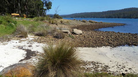 Four Seasons Waterfront Villas - Holiday Find 24