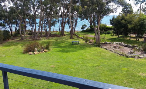 Four Seasons Waterfront Villas - Holiday Find 25